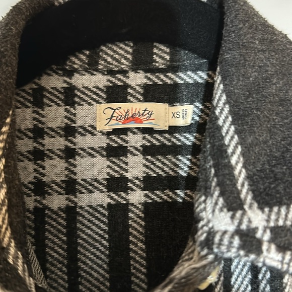 Faherty Legend Sweater - Picture 2 of 3